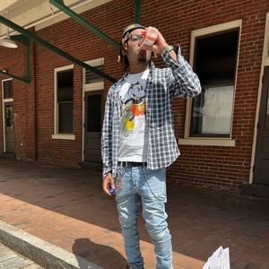 Meet your Posher, Kobi